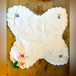 White cotton embroidered and appliqué doily